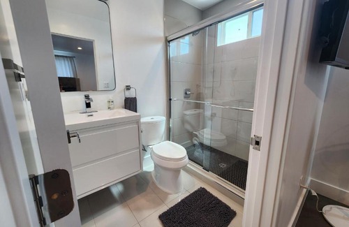 Boyle Heights Hotel | R&R Suites