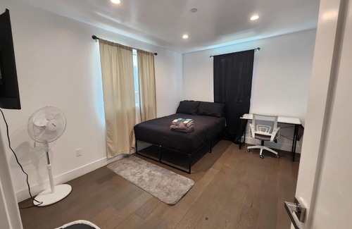 Boyle Heights Hotel | R&R Suites