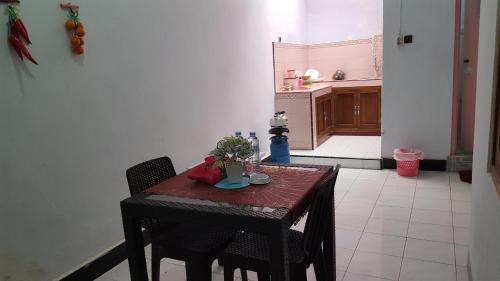 Banyuwangi House | R2 Guest House