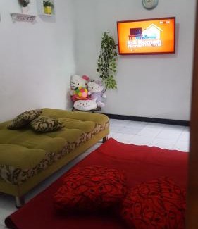 Banyuwangi House | R2 Guest House
