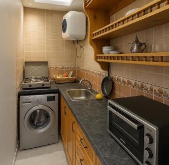 Hay Chemaaou Apartment | Rabat-Salé Apartment with private terrace and free parking near Airport - 3rd floor
