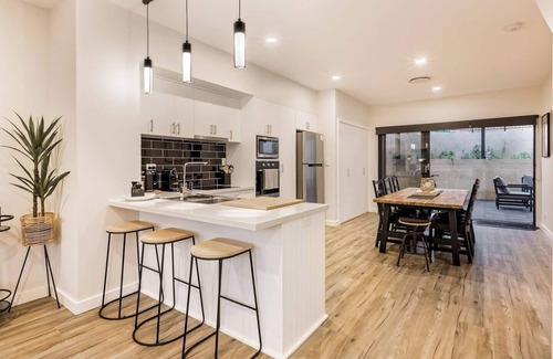 Yallingup House | Rabbits Break Beachside Bliss Steps from Yallingup