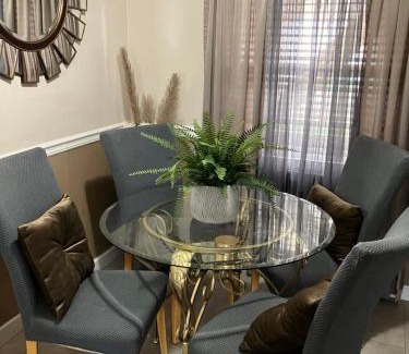 Speedway House | Racetrack close
