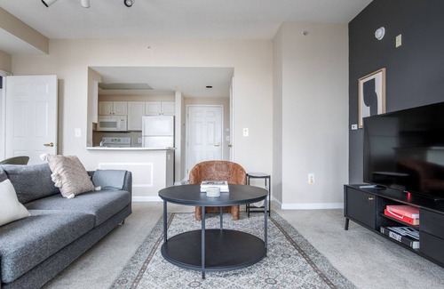 Chinatown Apartment | Rad Mount Vernon 1BR w/Gym, Pool, Doorman, nr. Chinatown, by Blueground