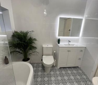 Exmouth Bed & Breakfast | Raddenstile, Exmouth