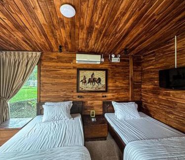Pakem Villa | Radefa Cabin