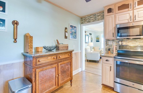 Ingles House | Radford Home w/Wraparound Deck!