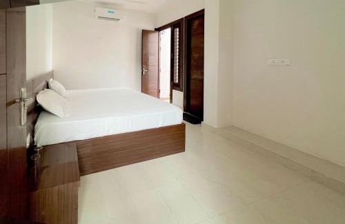 Vrindavan House | Radha Krishna Bhawan, Homestay