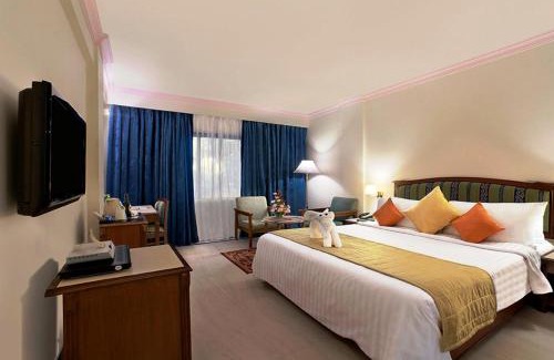 Koyambedu Hotel | Radha Regent, Chennai