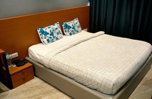 Nashik District Hotel | Radhika Inn