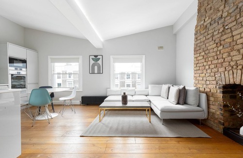 Notting Hill Apartment | Radiant 2 Bed Flat near Portobello