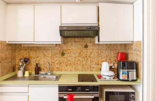 Quartier de la Porte-Saint-Denis Apartment | Radiant&Charming StudioPoissonnièreGare de l'Est