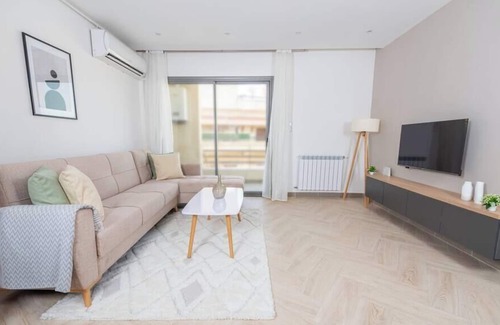 El Mouradia Apartment | Radieux Appartement Au Golf