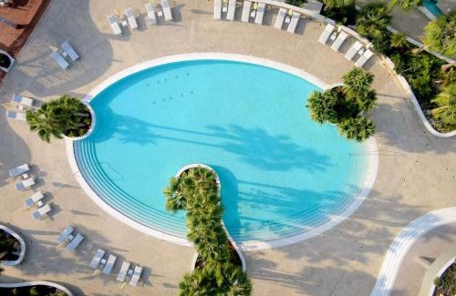 Oroklini Resort | Radisson Beach Resort Larnaca