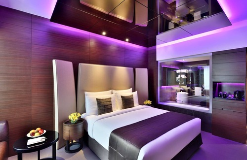 Gandhi Nagar Hotel | Radisson Blu Atria Bengaluru