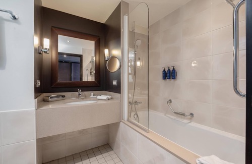Republique–Point-du-Jour Hotel | Radisson Blu Hotel, Paris Boulogne