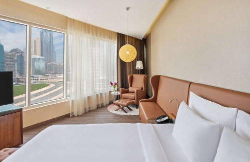 Business Bay Hotel | Radisson Blu Hotel, Dubai Canal View