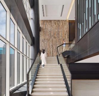 Business Bay Hotel | Radisson Blu Hotel, Dubai Canal View