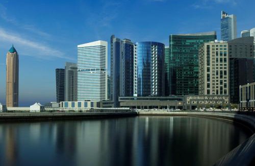 Downtown Dubai Hotel | Radisson Blu Hotel, Dubai Waterfront