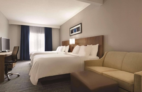 Ames Hotel | Radisson Hotel Ames Conference Center at ISU