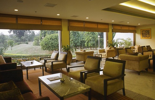 Khajuraho Hotel | Radisson Hotel Khajuraho
