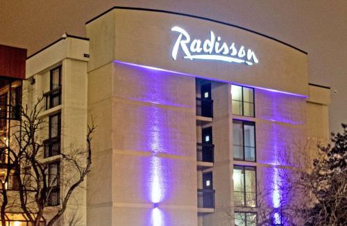 Lenexa Hotel | Radisson Hotel Lenexa Overland Park