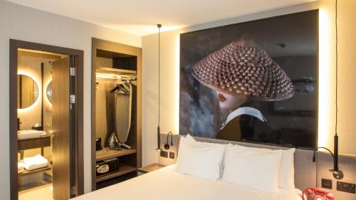 Peninsula Hotel | Radisson RED London Greenwich The O2