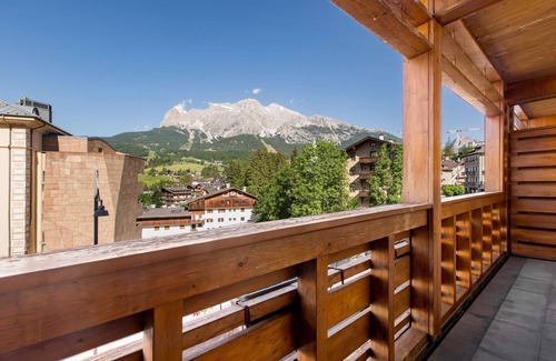 Cortina d'Ampezzo House | Radisson Residences Savoia Palace Cortina d’Ampezzo