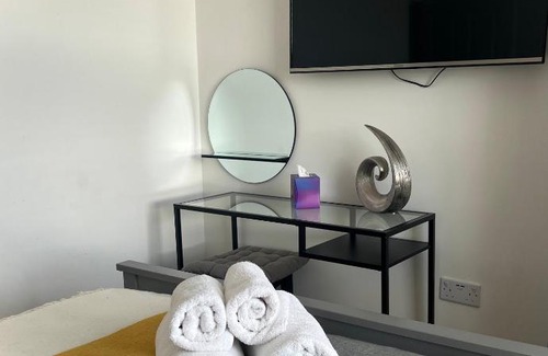 Folkestone Apartment | Radnor View