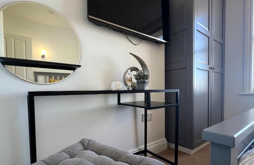 Folkestone Apartment | Radnor View