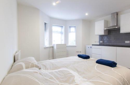 Southampton House | Radstock Road - Room 1b