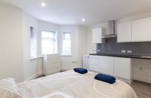 Southampton House | Radstock Road - Room 1b