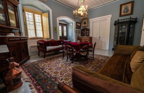 idhra Apartment | Rafalias Mansion