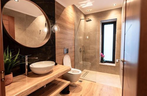 Perigiali House | Rafiki Rooms