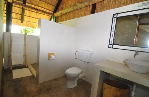 Chikombe Cabin | Rafiki Safari Camp