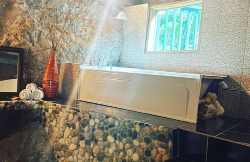 Newcastle Bed & Breakfast | RafJam Bed & Breakfast
