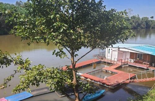 Ban Kao Boat Rental | Raft House Bansuan Maenam