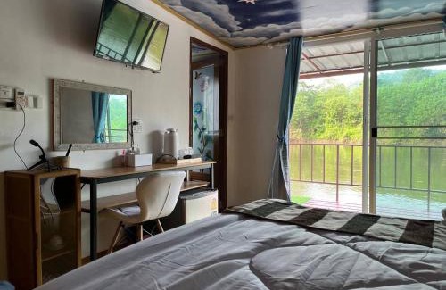 Ban Kao Boat Rental | Raft House Bansuan Maenam