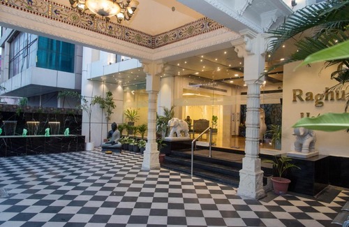 Central Area Hotel | Raghu Mahal Hotel