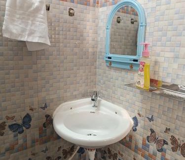 Faizabad Apartment | RaghuvarDham Delux 1 Double Bed, 1 Single Bed Room