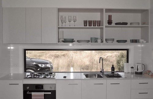 Raglan House | RAGLAN Retreat Victoria - Peaceful Mountainside Views