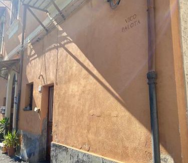 Borgo-Sanzio Apartment | Ragusa Loft