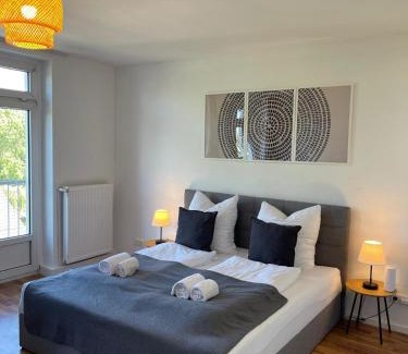 Kassel Apartment | RAHA Apartments - Ihr komfortables Zuhause - Garten - Vollausstattung - Balkon - Parkplatz