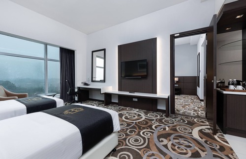Richmond Hill Hotel | Raia Hotel & Convention Centre Kuching