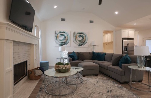 Lubbock House | Raider Manor 7 Min to Tech & Med