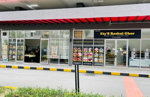 Sungai Buloh Apartment | Raihanah Homestay The Zizz Damansara North