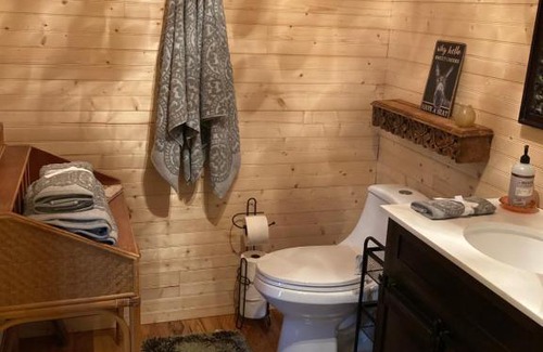 Wellborn House | Railroad Inn & Farm