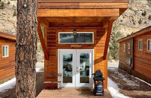 Lawson Cabin | Railway Cabin at Base Camp