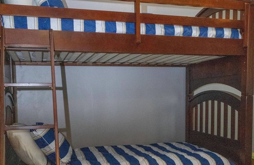 Belton House | Railway Retreat- Close to UMHB & DT - Pet Friendly