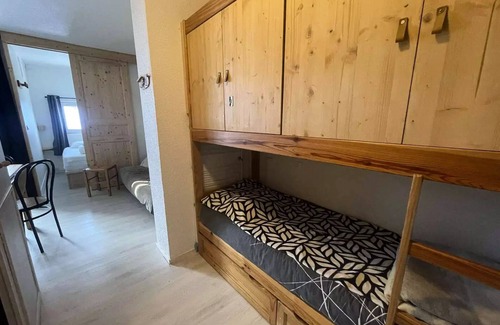 Mont-de-Lans Apartment | Rainbow C Residence - T2 coquet facing the mountain and with open views of the "Vallee Blanche"